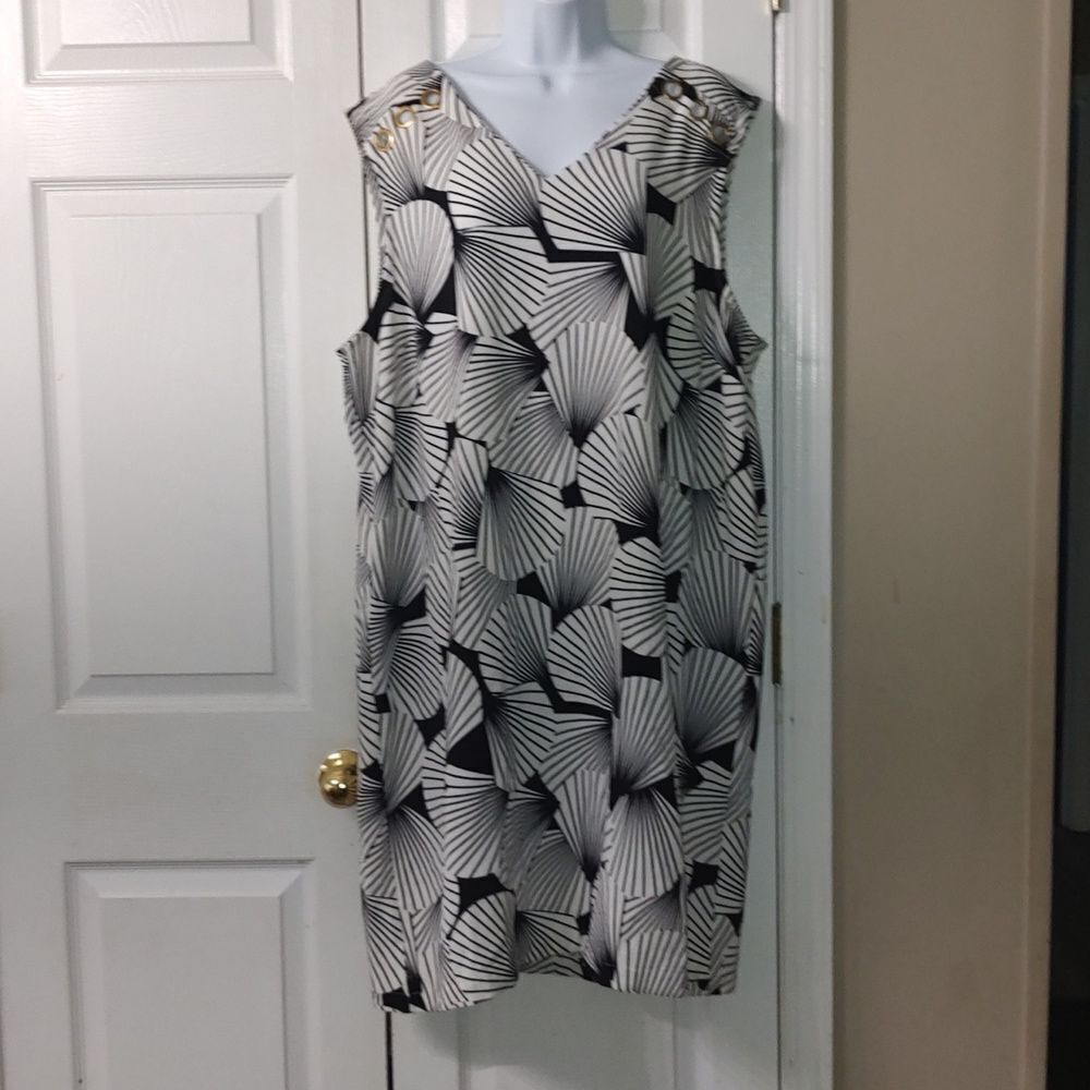 Signature Collection black white geometrical sheath dress Sz 1X  (18W-20W)